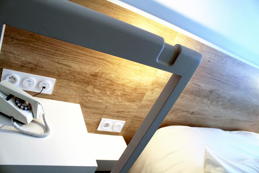 Hotel Le Collonges Tv Connecte Wifi Netflix Бриве-ла-Гаилларде Номер фото